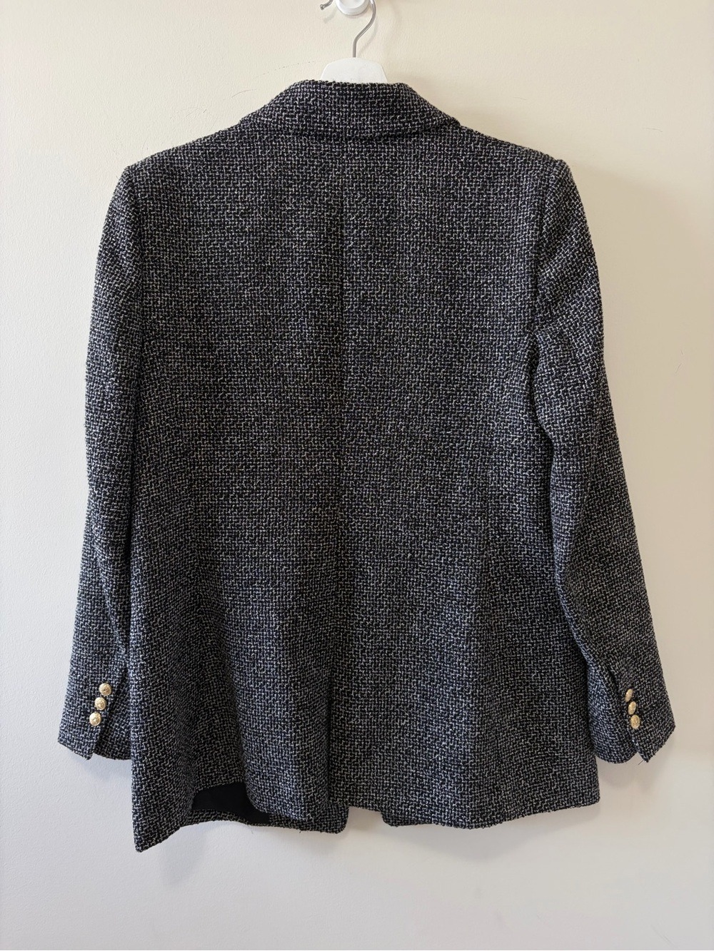 ZARA Bloggers Textured Tweed Double-Breasted Blazer with Gold Buttons - Picture 7 of 14